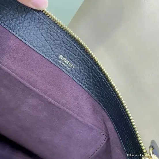 Official FirstBag Ru Knight Bag-37*13*32cm Medium BURBERRY 0501